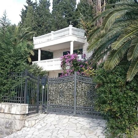 Bg Villa, Apartment L ストモレ エクステリア 写真
