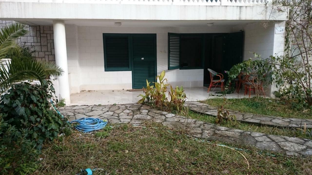 Bg Villa, Apartment L ストモレ エクステリア 写真
